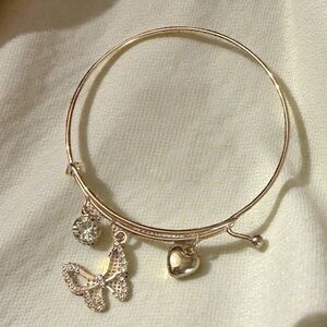 Butterfly Charm Bracelet Gold Tone NEW